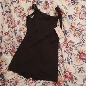 💃🏾 NWT Natalie Dancewear 💃🏾 Shortie Leotard